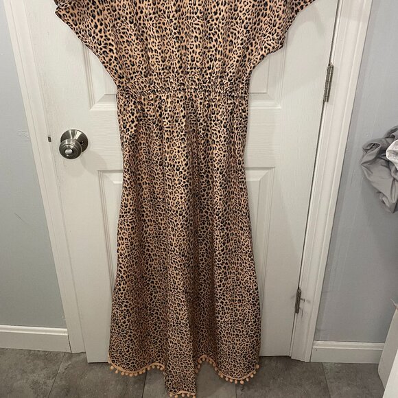 Cheetah Coverup - Picture 4 of 4